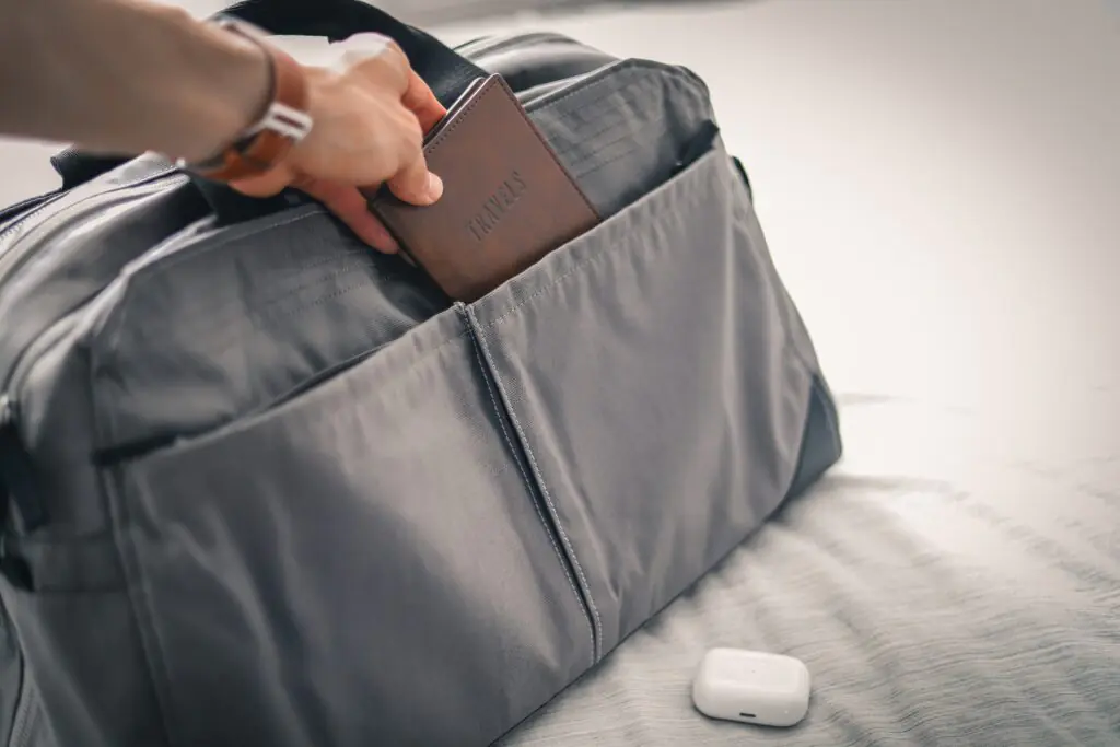 Travel Sentry | 成功商務遊的基本技巧 Travel Essentials: What to Pack