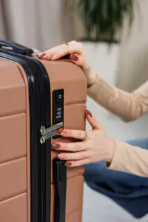 Travel Sentry | 如何重置 TSA 锁